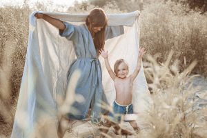 Nachhaltige Kindermode am Strand Modefotografie Hamburg