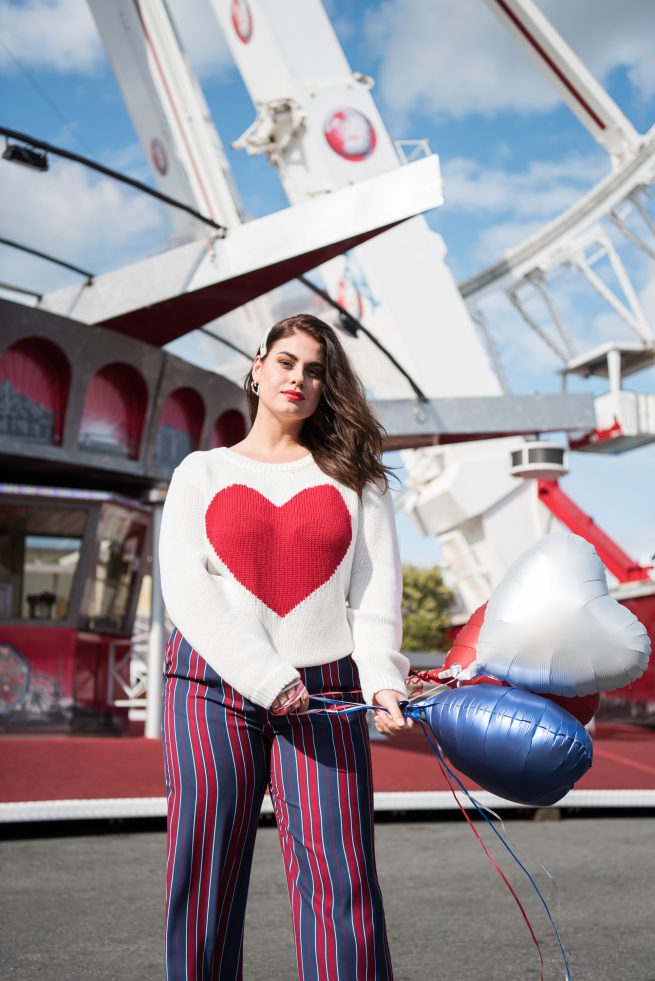 Curvy plus size Model Mode in Hamburg auf dem Dom