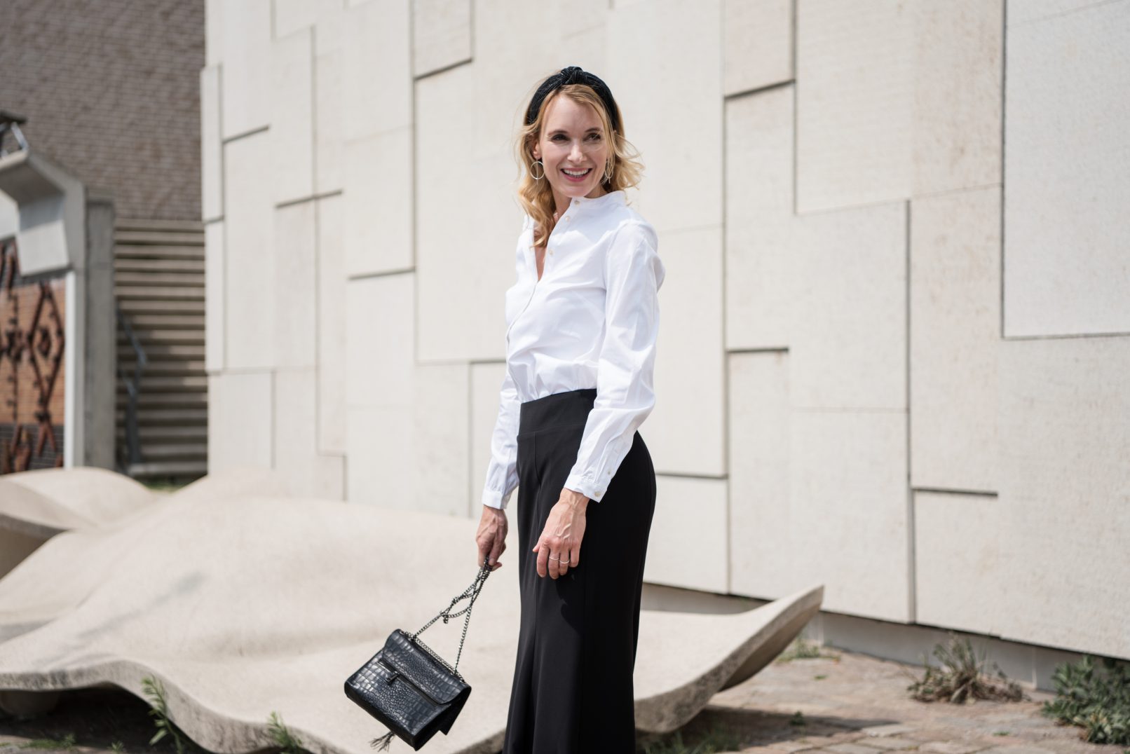 40plus 40+ model modefotografie hamburg in der Hafencity und an der Elphilarmonie