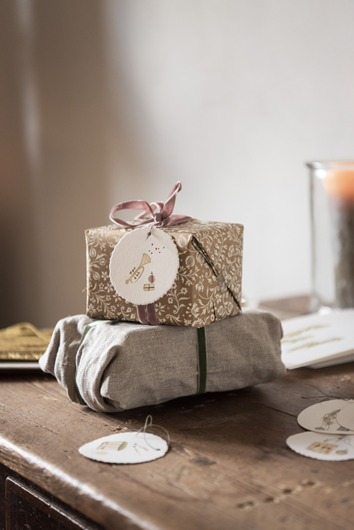 Interiorfotografie Hamburg, weihnachtliche Einrichtung, Setting, Homeware, Plön, Geschenkverpackung Stilllife