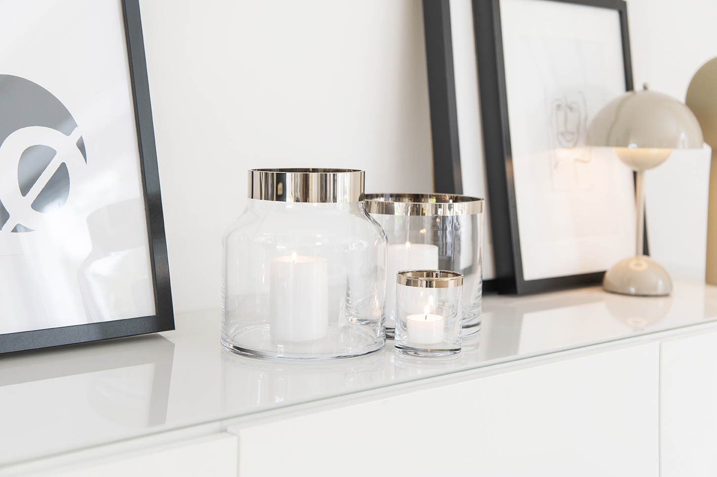 Interiorfotografie Stilllife in Hamburg, Windlichter auf einem Sideboard Nordic