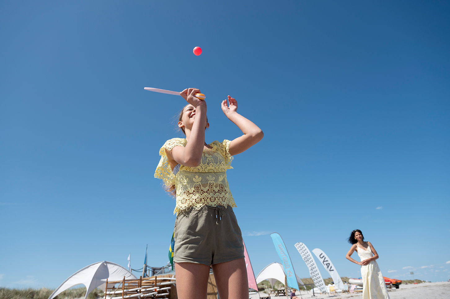 Peoplephotography Lifestylephotography Familieam Strand Beach Ball